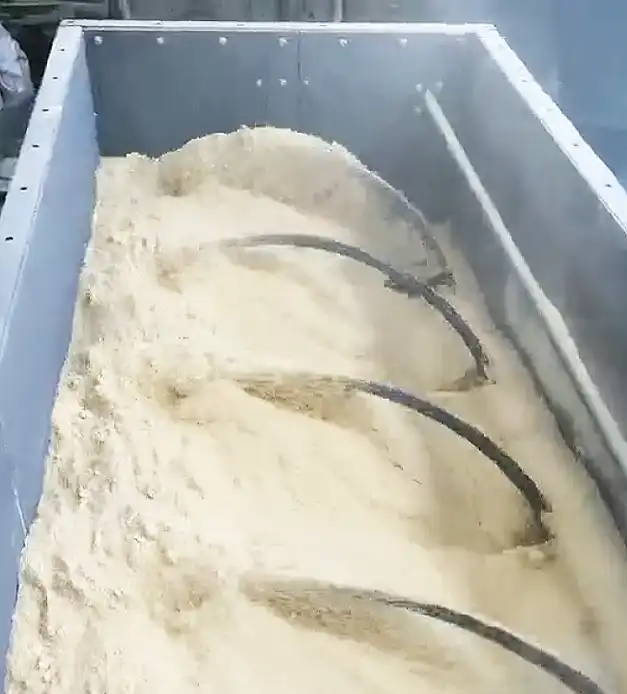 卧式饲料搅拌机
